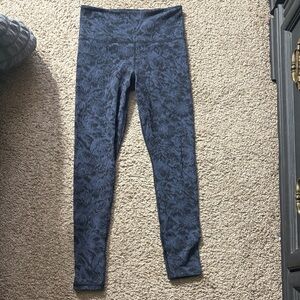 Athleta Elation Textured Tight Size Medium